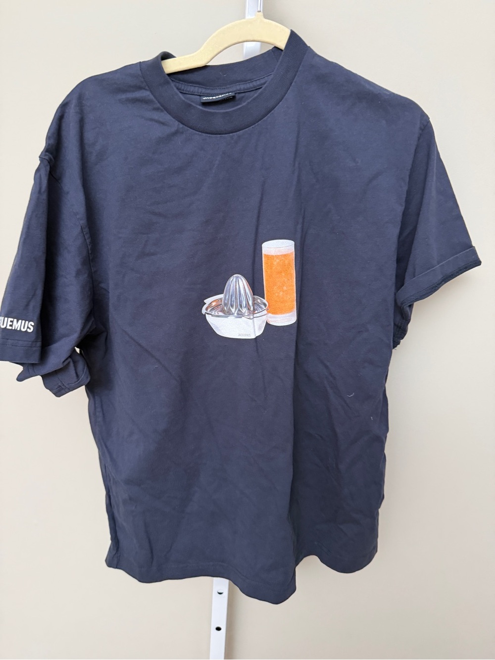 Jacquemus Black T-Shirt with Citrus Juicer Graphic tee size S - Picture 2 of 5